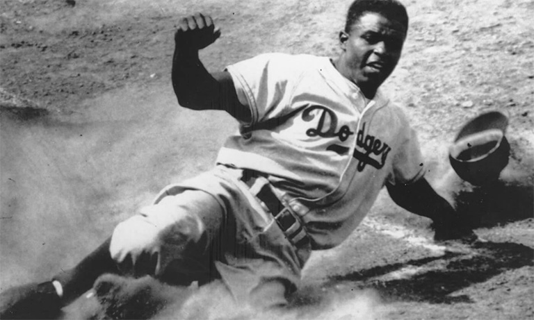 a biography about jackie robinson